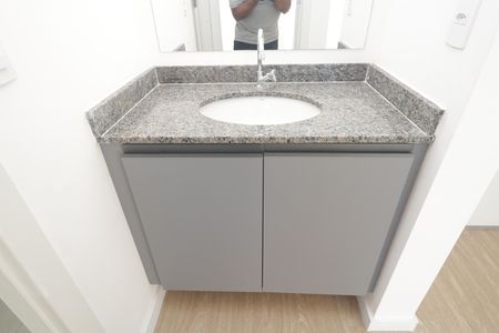 Apartamento à venda com 35m², 2 quartos e sem vaga Apartamento à venda com 35m², 2 quartos e sem vagaBanheiro