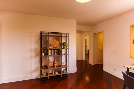 Apartamento à venda com 254m², 3 quartos e 5 vagas Apartamento à venda com 254m², 3 quartos e 5 vagasSala