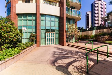 Apartamento à venda com 254m², 3 quartos e 5 vagas Apartamento à venda com 254m², 3 quartos e 5 vagasÁrea externa