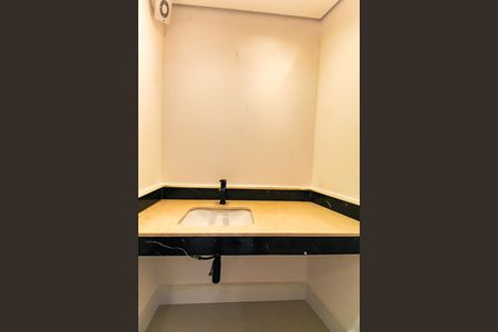 Apartamento à venda com 254m², 3 quartos e 5 vagas Apartamento à venda com 254m², 3 quartos e 5 vagasLavabo