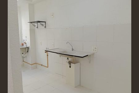 Cozinha de apartamento para alugar com 2 quartos, 43m² em Água Santa, Rio de Janeiro