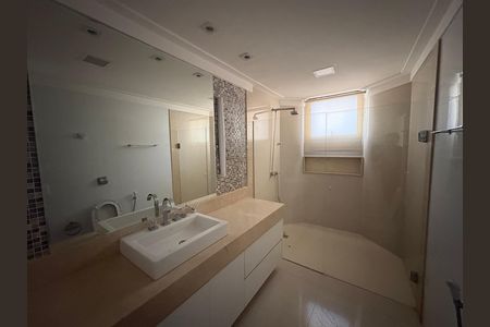 Apartamento à venda com 398m², 4 quartos e 3 vagas