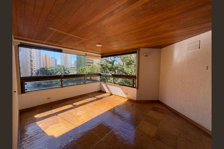Apartamento à venda com 398m², 4 quartos e 3 vagas