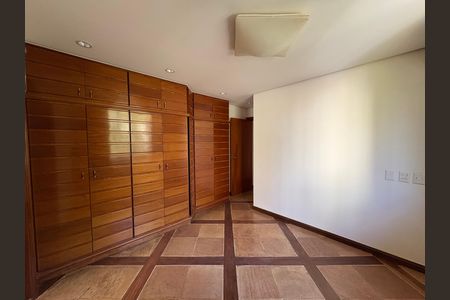 Apartamento à venda com 398m², 4 quartos e 3 vagas