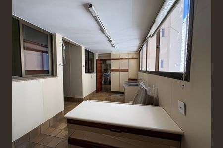 Apartamento à venda com 398m², 4 quartos e 3 vagas