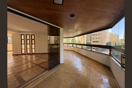 Apartamento à venda com 4 quartos, 398m² em Setor Oeste, Goiânia