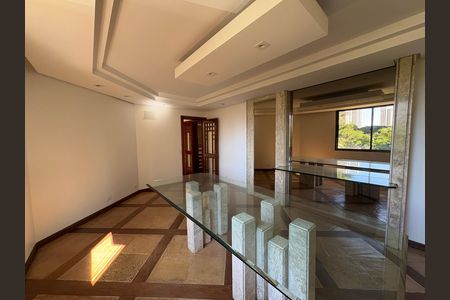 Apartamento à venda com 398m², 4 quartos e 3 vagas