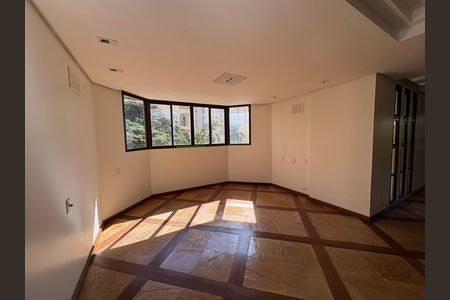Apartamento à venda com 398m², 4 quartos e 3 vagas