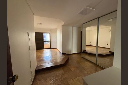 Apartamento à venda com 398m², 4 quartos e 3 vagas