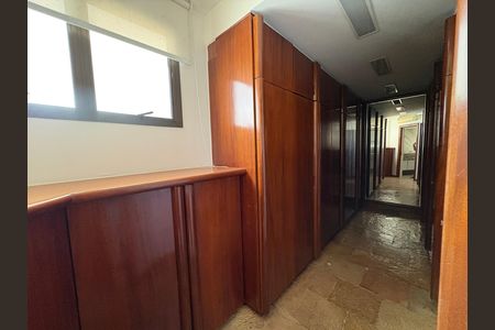 Apartamento à venda com 398m², 4 quartos e 3 vagas