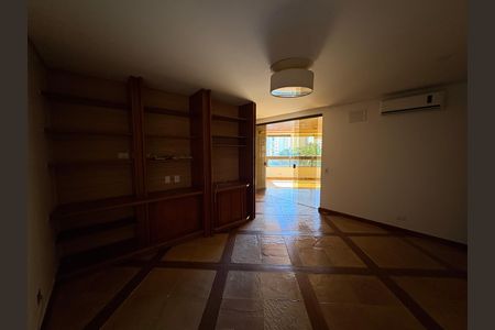 Apartamento à venda com 398m², 4 quartos e 3 vagas