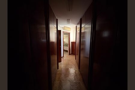 Apartamento à venda com 398m², 4 quartos e 3 vagas