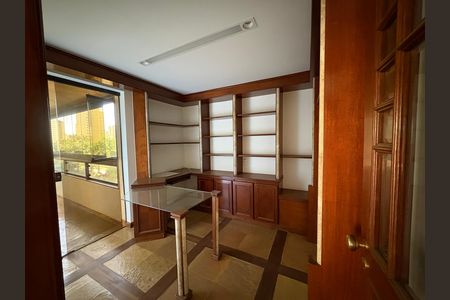 Apartamento à venda com 398m², 4 quartos e 3 vagas