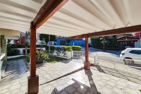 Garagem de casa à venda com 3 quartos, 173m² em Jardim Copacabana, São Bernardo do Campo