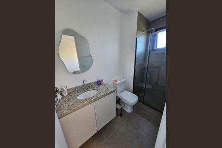 Banheiro de apartamento à venda com 2 quartos, 78m² em Alphaville Empresarial, Barueri