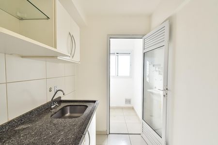 Cozinha de apartamento para alugar com 2 quartos, 52m² em Liberdade, São Paulo