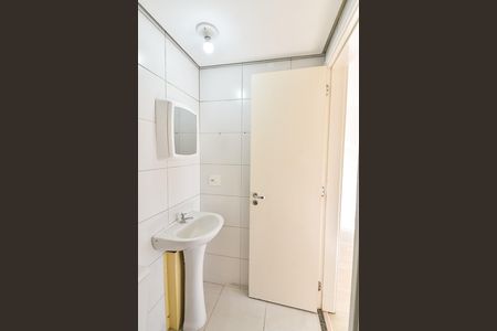 Banheiro de apartamento para alugar com 2 quartos, 52m² em Liberdade, São Paulo