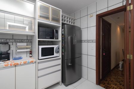Apartamento à venda com 122m², 2 quartos e 1 vaga Apartamento à venda com 122m², 2 quartos e 1 vagaCozinha