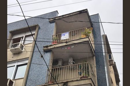 Apartamento à venda com 122m², 2 quartos e 1 vaga Apartamento à venda com 122m², 2 quartos e 1 vagaFachada