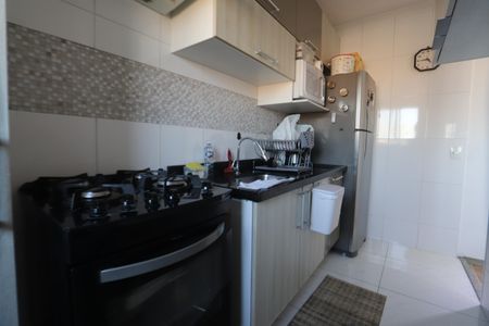 Cozinha de apartamento à venda com 2 quartos, 45m² em Vila Alpina, São Paulo