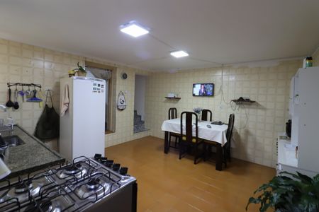 Cozinha de casa à venda com 3 quartos, 250m² em Km 18, Osasco