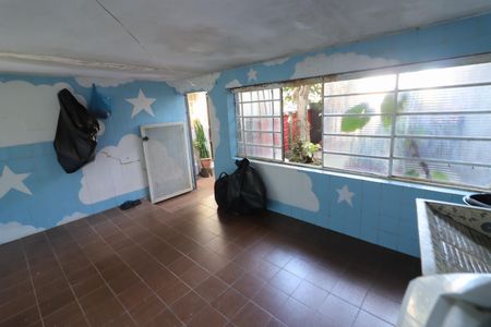 Área de Serviço de casa à venda com 3 quartos, 250m² em Km 18, Osasco