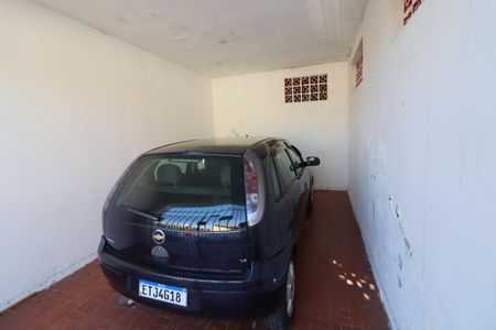 Garagem de casa à venda com 3 quartos, 250m² em Km 18, Osasco
