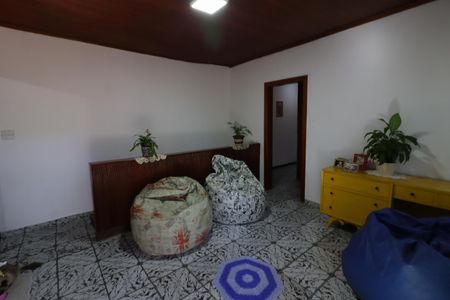 Sala de casa à venda com 3 quartos, 250m² em Km 18, Osasco