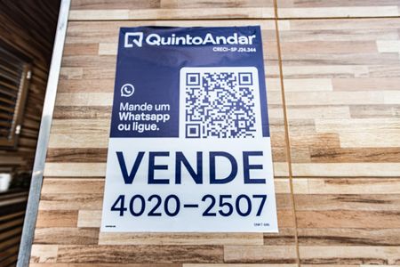 Plaquinha de casa à venda com 2 quartos, 70m² em Vila Romana, São Paulo