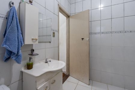 Banheiro de casa à venda com 2 quartos, 70m² em Vila Romana, São Paulo