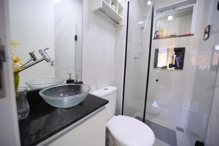 Banheiro de casa à venda com 2 quartos, 36m² em Vila Dalila, São Paulo