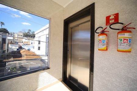 Área comum de casa à venda com 2 quartos, 36m² em Vila Dalila, São Paulo