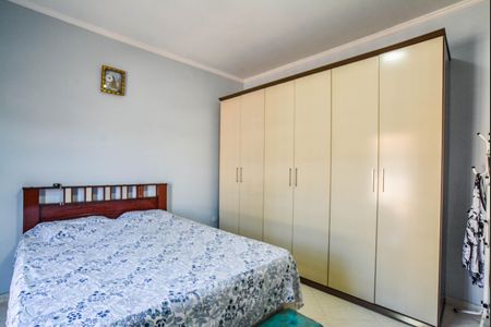 Casa à venda com 212m², 3 quartos e 3 vagas Casa à venda com 212m², 3 quartos e 3 vagasQuarto Suíte