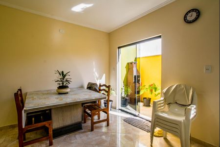Casa à venda com 212m², 3 quartos e 3 vagas Casa à venda com 212m², 3 quartos e 3 vagasCozinha