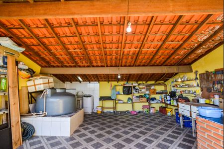 Casa à venda com 212m², 3 quartos e 3 vagas Casa à venda com 212m², 3 quartos e 3 vagasÁrea de Serviço