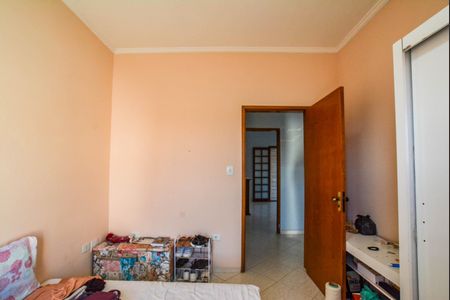 Casa à venda com 212m², 3 quartos e 3 vagas Casa à venda com 212m², 3 quartos e 3 vagasQuarto 2