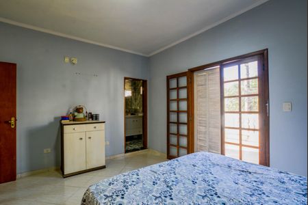 Casa à venda com 212m², 3 quartos e 3 vagas Casa à venda com 212m², 3 quartos e 3 vagasQuarto Suíte