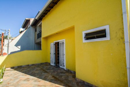 Casa à venda com 212m², 3 quartos e 3 vagas Casa à venda com 212m², 3 quartos e 3 vagasVaranda da Suíte