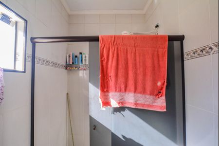 Casa à venda com 212m², 3 quartos e 3 vagas Casa à venda com 212m², 3 quartos e 3 vagasBanheiro Social