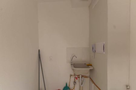 Área de Serviço de apartamento para alugar com 2 quartos, 32m² em Quinta da Paineira, São Paulo