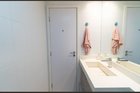 Apartamento à venda com 82m², 2 quartos e 2 vagas Apartamento à venda com 82m², 2 quartos e 2 vagasBanheiro Social