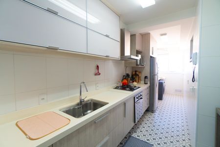 Apartamento à venda com 82m², 2 quartos e 2 vagas Apartamento à venda com 82m², 2 quartos e 2 vagasCozinha e Área de Serviço