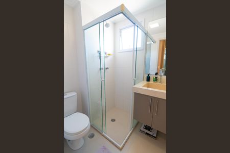 Apartamento à venda com 82m², 2 quartos e 2 vagas Apartamento à venda com 82m², 2 quartos e 2 vagasBanheiro da Suíte