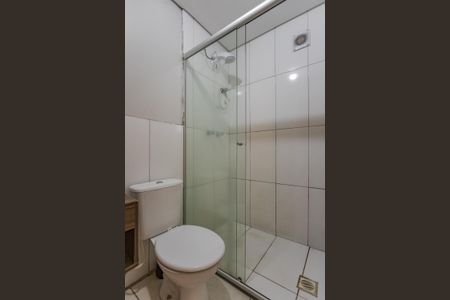 Banheiro de apartamento para alugar com 2 quartos, 43m² em Jardim Dona Leopoldina, Porto Alegre