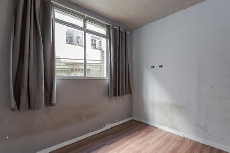 Quarto 1 de apartamento para alugar com 2 quartos, 43m² em Jardim Dona Leopoldina, Porto Alegre