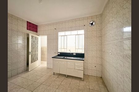 Cozinha de casa para alugar com 4 quartos, 93m² em Vila Zat, São Paulo
