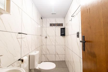 Casa para alugar com 80m², 3 quartos e 3 vagas Casa para alugar com 80m², 3 quartos e 3 vagasBanheiro Social