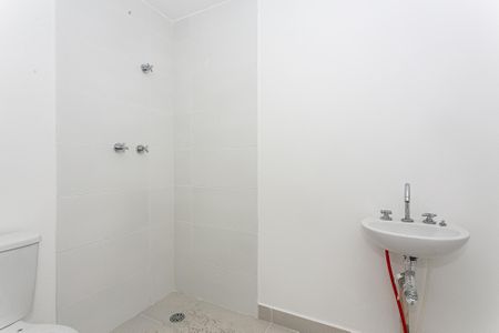 Banheiro de kitnet/studio à venda com 1 quarto, 38m² em Vila Zilda, São Paulo