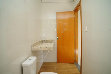 Casa para alugar com 404m², 2 quartos e 2 vagas Casa para alugar com 404m², 2 quartos e 2 vagasBanheiro do Quarto 2