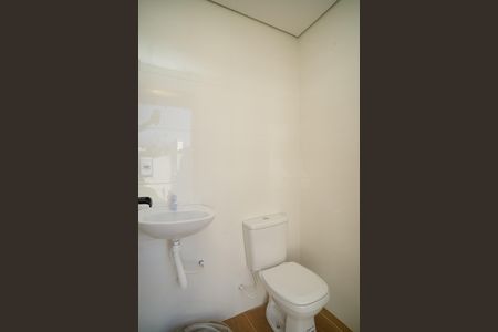 Casa para alugar com 404m², 2 quartos e 2 vagas Casa para alugar com 404m², 2 quartos e 2 vagasBanheiro área externa